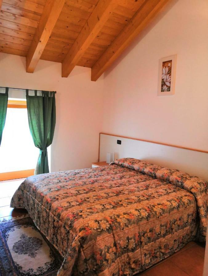Affittacamere Da Silvia Santa Barbara  Εξωτερικό φωτογραφία